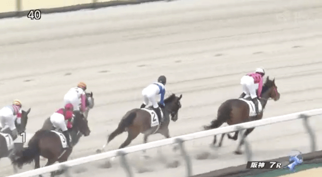 阪神7R第2コーナー